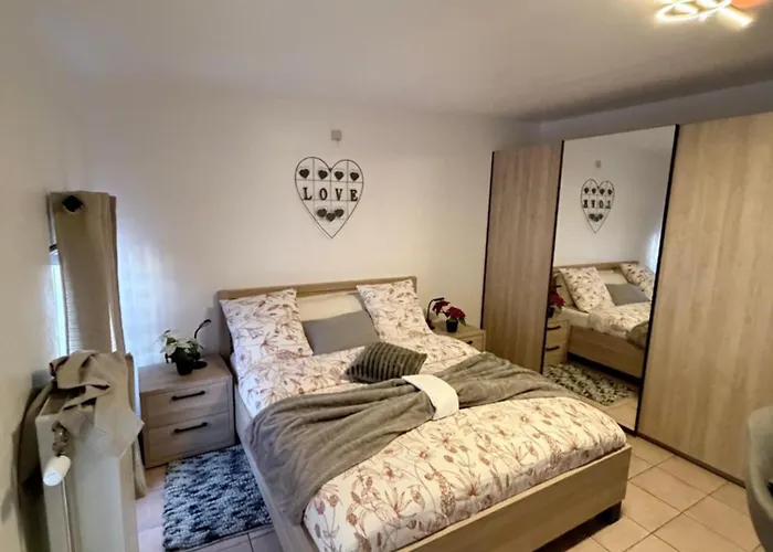 Apartchrisbea Апартаменты