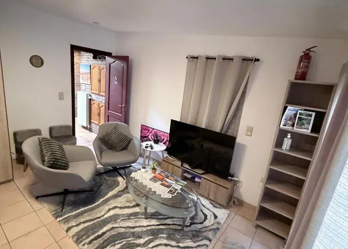 Apartchrisbea נמור